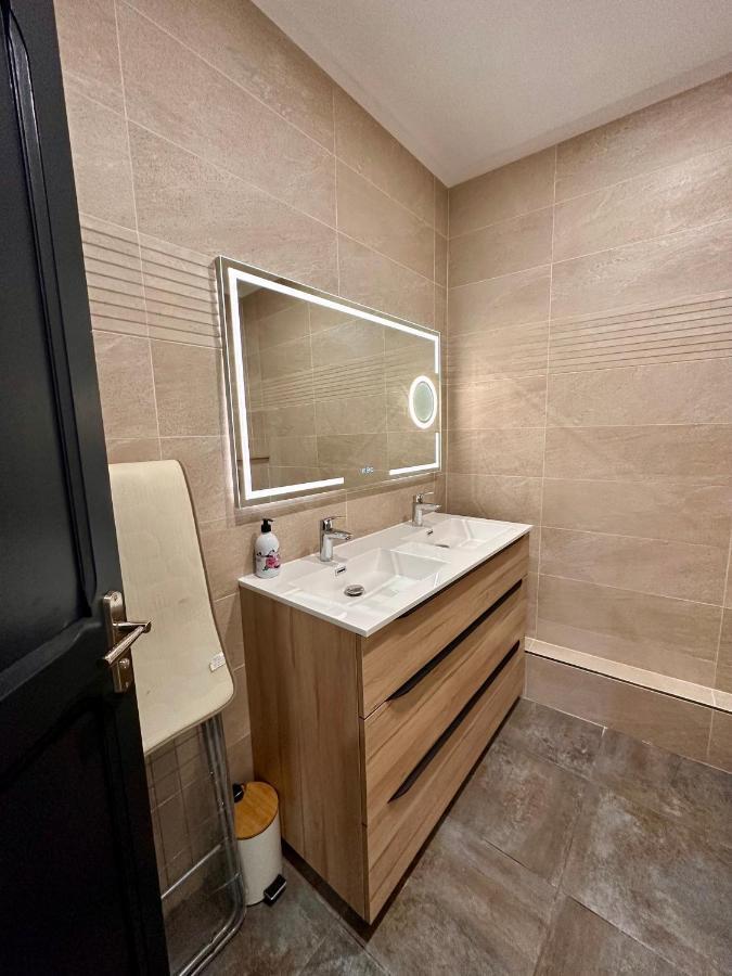 קרקסון Les Appartements Du Palais מראה חיצוני תמונה